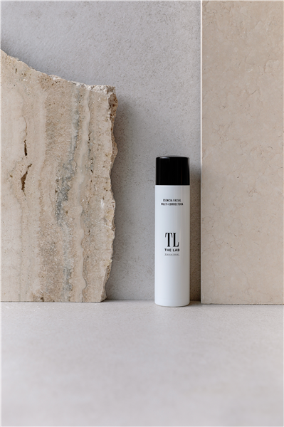 ESENCIA FACIAL MULTI-CORRECTORA THE LAB