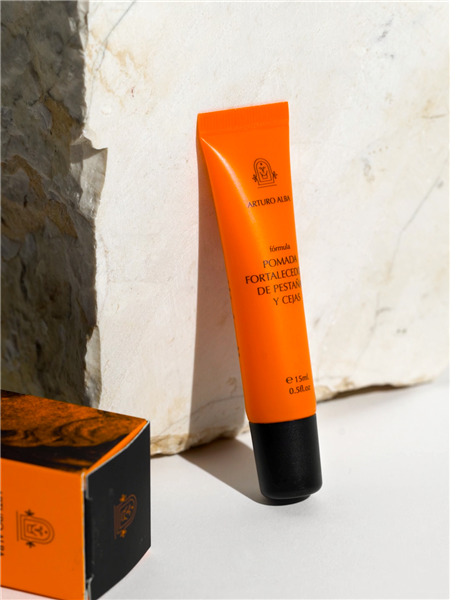 POMADA FORTALECEDORA DE PESTAÑAS Y CEJAS